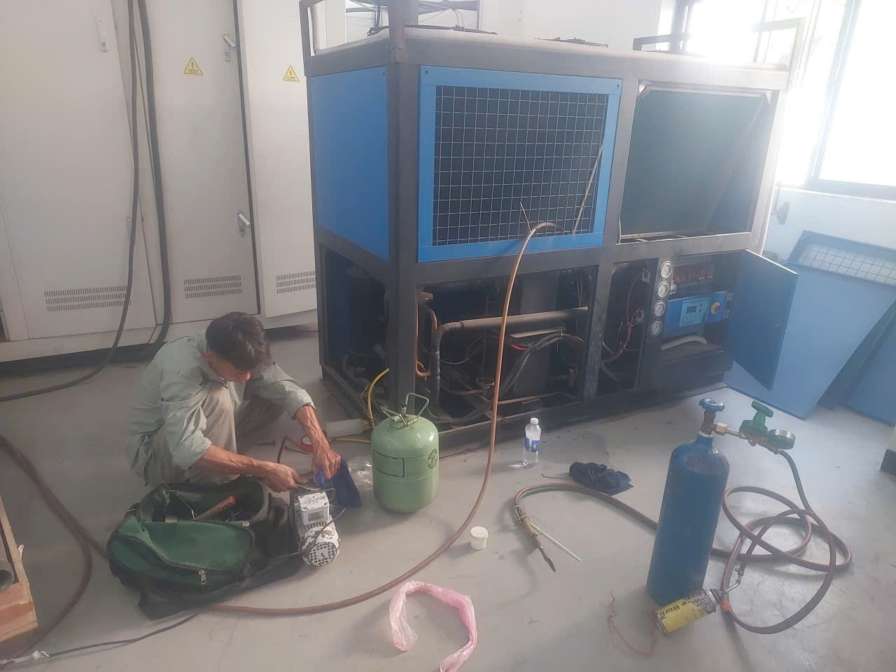 Sửa máy lanh chiller tại bình dương
