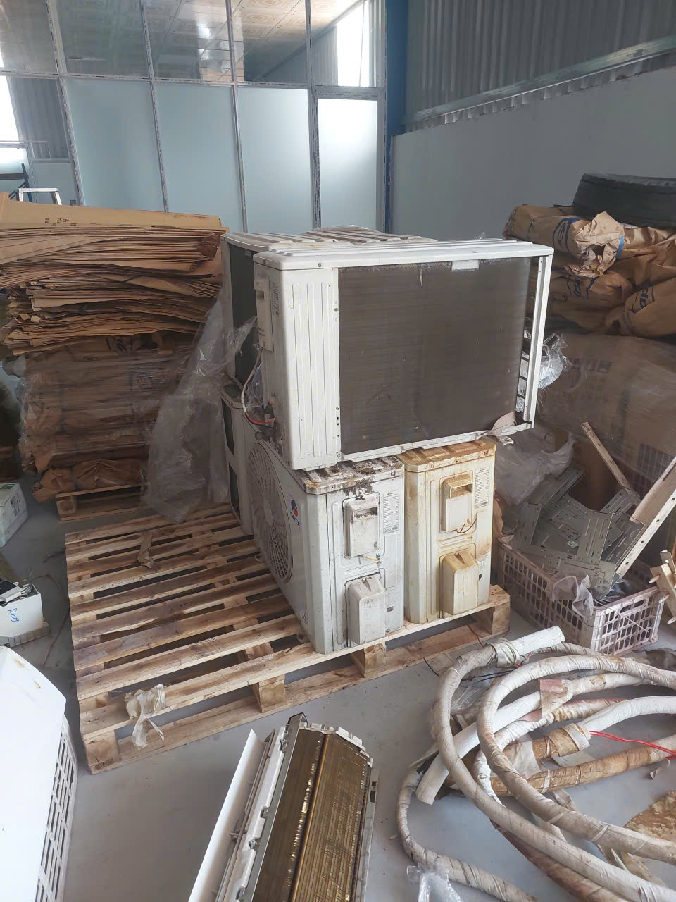 Thanh lý , Thu mua máy lạnh cũ KCN Bến Lức Long An giá cao nhanh chóng uy tín 